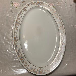 🌸Baum Bros Fine China 14”x 9.5  Floral Platter Oval